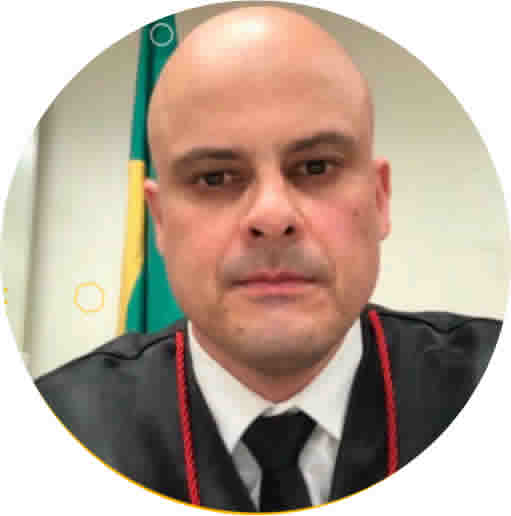 Dr. Diego Pessi